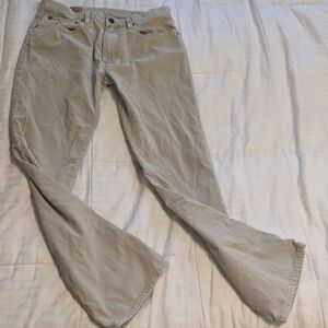 Gap 1969 straight fit corduroy  off white cream colored jeans size 31 X 30